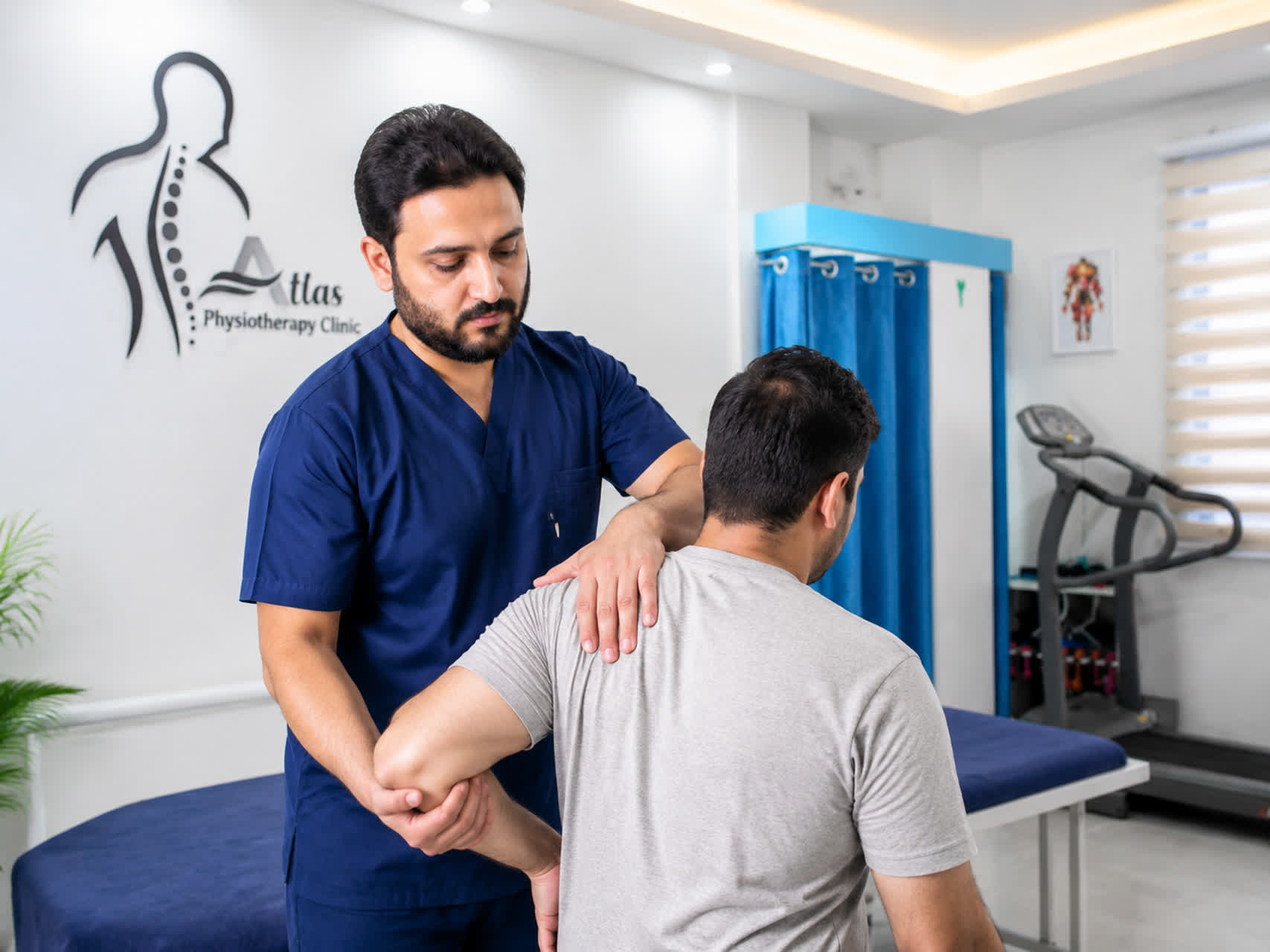 ماساژ بالینی در ارومیه در کلینیک فیزیوتراپی اطلس
